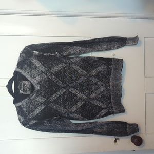 Buckle black label men's slim fit v-neck sweater. Like new.